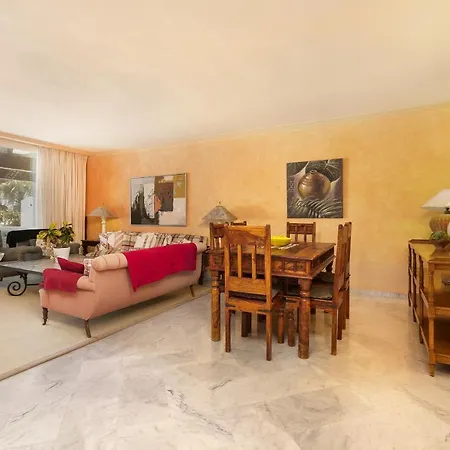 Puente Romano Penthouse Apartment Marbella