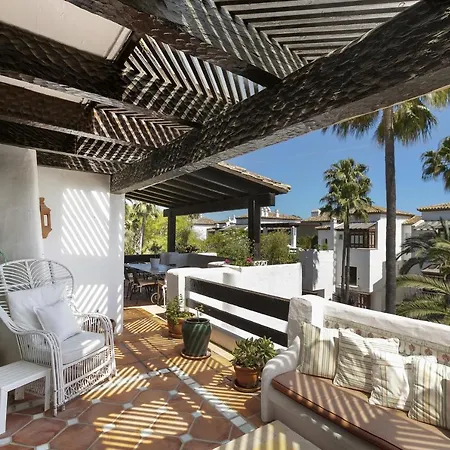Puente Romano Penthouse Apartment Marbella